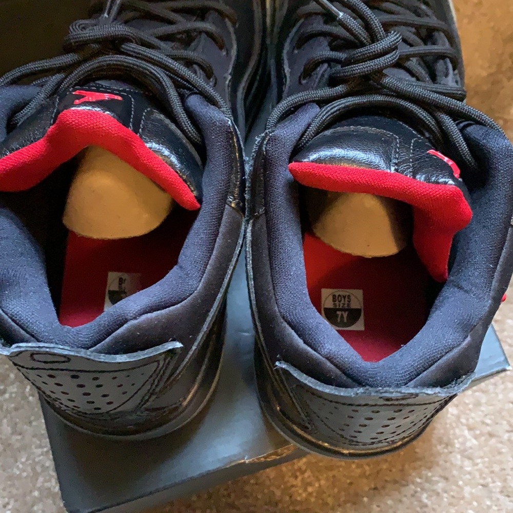 Jordan’s - Picture 3 of 4